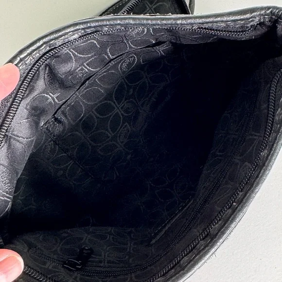 Fossil Black Crossbody Bag with Adjustable Strap and Vintage Leather - Picture 4 of 4